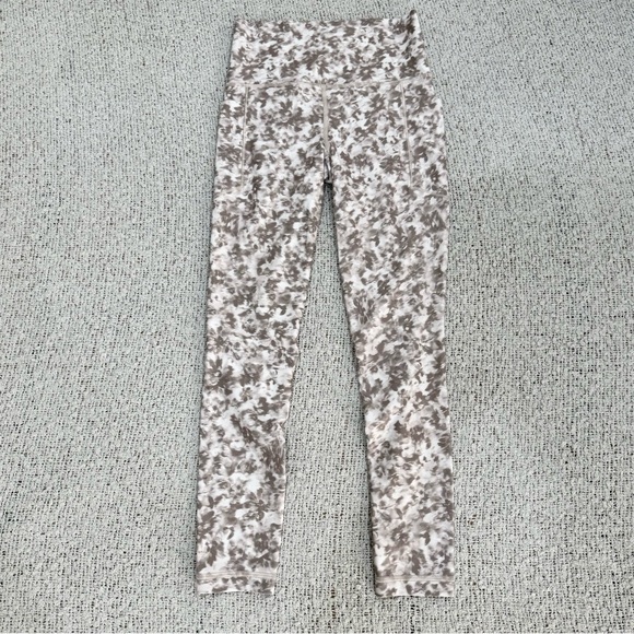 Athleta Salutation Stash Pocket II 7/8 Tights XS - Picture 2 of 4